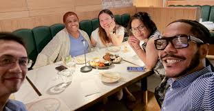 It's always good times catching up with friends!😃 #friends #goodtimes