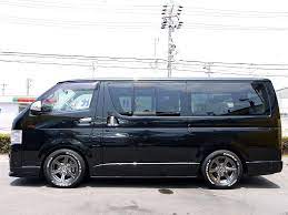 ハイエース２００系 アルミホイール装着画像集 標準ボディー 16インチ編 ハイエース カスタムコンプリート flexdream ハイエース アルミホイール トヨタハイエース