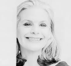 Cookbook Author Interview: Robyn Webb: You Must Believe In Yourself!