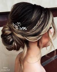 Wedding hairstyles with side clips. Incredible Simple Indian Wedding Hairstyles For Medium Length Hair Indianshorthairstylesforwomen Long Hair Updo Long Hair Styles Wedding Hair Down