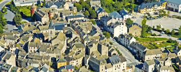 Découvrez nos salles de bains complètes ainsi qu'un ensemble d'équipements pour les salles de bains afin de réaliser le projet d'agencement de vos rêves. Tourisme Salles Curan Preparez Vos Vacances A Salles Curan Tourisme Aveyron