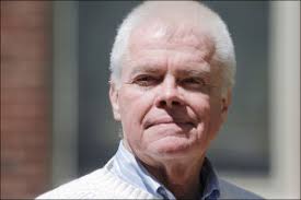 Dean Mills: A Lifetime in Journalism, a Legacy as School of Journalism Dean 