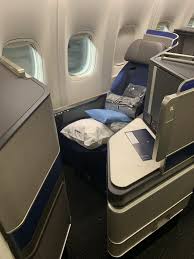 United, delta or american airlines? Review Ua 48 Ewr Bom United Airlines New Polaris Business Class