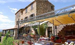 Le logis du guetteur is an excellent choice for travellers visiting les arcs sur argens, offering a quirky environment alongside many helpful amenities designed to enhance your stay. Hotel Le Logis Du Guetteur Les Arcs Sur Argens Frankreich 152 Gastebewertungen Buchen Sie Jetzt Ihr Hotel Booking Com