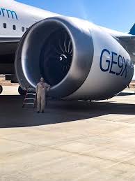 يتم الآن تركيب أكبر وأقوى محرك نفاث في العالم على الطائرة الجديدة boeing 777x والمتوقع أن تخرج لأول مرة هذه السنة في مصانع بوينغ في سياتل airship vehicles