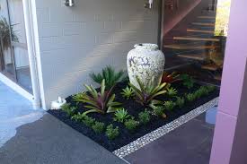 A Small Garden At A Front Entrance Designed And Implemented By Fusion Landscape Design Front Entry Landscaping Small Front Yard Landscaping Small Garden
