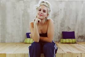 Don't play, problems, come over (feat. Jago Karate Hingga Pecinta Binatang Ini Fakta Anne Marie Yang Harus Kamu Tahu