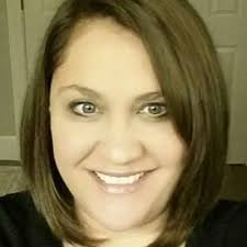 Renee Naylor (@Balastreaswife)