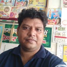 Michelangelo had a brush, Arun Bajaj has a sewing machine! 🎨🧵🪡 #OMGIndia