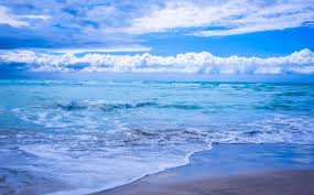 Gambar pemandangan dasar laut ini diambil dari blog berikut : 57 Gambar Pemandangan Alam Indah Laut Pantai Gunung Air Terjun Desa