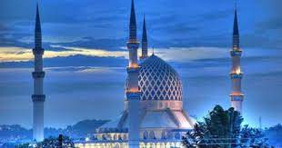 Ringkasnya, kedudukan masjid in sangat strategik di kawasan tumpuan bandar. Destinasi Pelancongan Di Malaysia Selangor Beautiful Mosques Blue Mosque Mosque