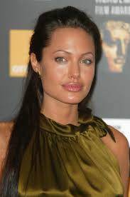 There is no doubt that angelina jolie is one of marvel studios' biggest signings ever. Angelina Jolie Fruher Vs Heute So Sehr Hat Sich Die Schauspielerin Verandert