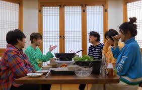 김승미(1960년 8월 7일 ~ )는 대한민국의 여성 가수 겸 작사가이며 록 음악 보컬 그룹 서울 패밀리의 일원이기도 하다. Nkglpnhyfajyjm