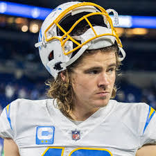 Justin Herbert's Instagram, Twitter & Facebook