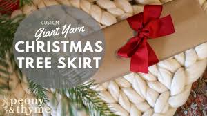 Today i am sharing this awesome crochet pattern of a chunky christmas tree skirt! Christmas Tree Skirt Knit With Giant Yarn Fast And Easy Youtube