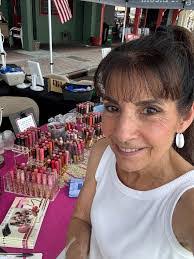 Alexis Derrick's Instagram, Twitter & Facebook