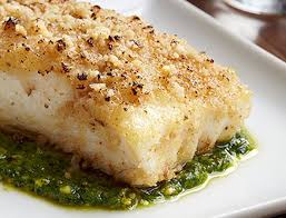 Heilbutt Mit Walnusskruste Auf Rucola Pesto Rezept Heilbutt Rezepte Fisch Zubereiten