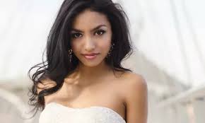 Liz Healey at Bombshell Beauty and Spa, 21900 Lakeshore Boulevard, Euclid,  OH