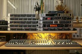 Résultat de recherche d'images pour "ham shack"