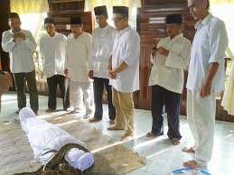 @kick the poser tanah kubur er. Astro Oasis Sahkan Gambar Mayat Dililit Ular Rakaman Tanah Kubur Carigold Forum