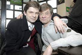 Filip łobodziński polnischer übersetzer, kinderdarsteller und journalist. Gwiazdor Podrozy Za Jeden Usmiech Pierwszy Raz O Smierci Corki Chce Mi Sie Wyc Super Express Wiadomosci Polityka Sport