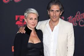 Victoria michael's fca marks anniversary with 10,000 nose masks. Get To Know Victoria Imperioli Michael Imperioli S Wife Who Is An Entrepreneur Glamour Path