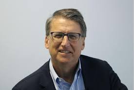 Ex-NC Gov. McCrory eyes political comeback with Senate bid