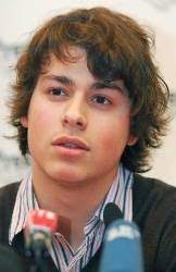 Betancourt was kidnapped by the revolutionary armed forces of colombia (farc). El Hijo De Betancourt Asegura Que La Muerte De Su Madre Puede Ser Cuestion De Horas Libertad Digital