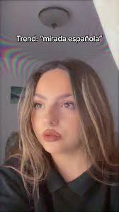 Mirada De Rosalia Trend