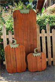 44 Awesome And Easy Fall Wood Crafts Ideas Craft And Home Ideas Fall Wood Crafts Fall Crafts Fall Decor