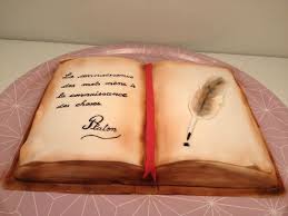 Le Livre De Platon Gateau Pour La Kermesse De L Ecole Les Gateaux De Ka Livre Platon Gateau
