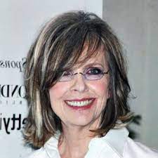Best Haircuts For Over 40 Back Medium Length Hair Styles Medium Length Hair With Bangs Medium Hair Styles