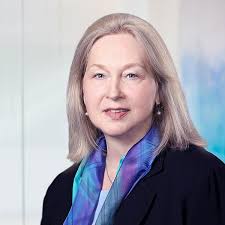 Stella Robertson's Investing Profile