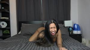 Stream Hayleyxyz aka hayleyxyz OnlyFans Video - 2 Videos Laughing and  giggling while playing with my vibrator These are two custom videos where  online now on Pornx.tube hd platform