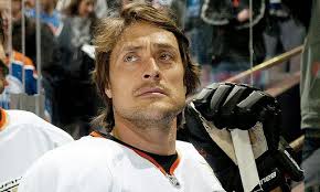 Selanne Returns To The Ice In Heritage Alumni Game
