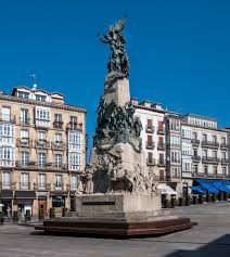 Founded in 1535 by vasco fernandes coutinho, who was given the original captaincy of espírito santo by the portuguese crown, vitória attained city Datei Vitoria Plaza Virgen Blanca 02 Jpg Wikipedia