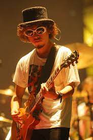 三輪テツヤ g 撮影 上飯坂一 画像ギャラリー 3 8 音楽ナタリー 三輪 音楽 撮影