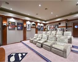 Celebrities home theaters discover the most luxurious utv4fun. 6 Extravagant Features Of Celebrity Mansions From Bowling Alleys To Private Home Airports