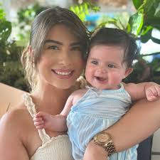 I used to chase fame and fortune until I looked around and realized I had  it all along. ❤️ Some days are full blown chaos with cranky kids and non  stop crying