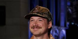 Morgan Wallen Abruptly Walks Off SNL Stage Prematurely