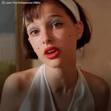 Natalie Portman was the victim of a man during her first film at the age of  12