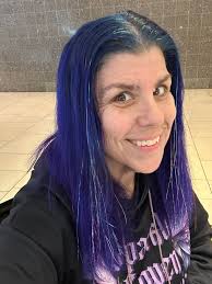 Hey everyone! We're Lexi and Emily, the co-founders of Tinsel & Co. ✨ What  started as a simple idea has grown into a passion for creating moments of  beauty and confidence. Thank