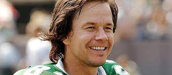Mark wahlberg looked unrecognizable on set on his new movie. Mark Wahlberg S 10 Best Movies Rotten Tomatoes Movie And Tv News