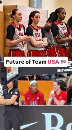 Team USA players reacting on the sideline, do AI tạo