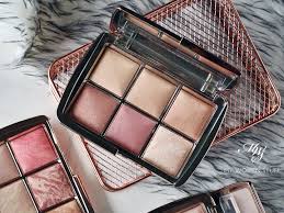 The tonal shades are designed to be mixed and matched, unlocking the possibilities of ambient. Review Hourglass Ambient Lighting Edit Unlocked Palette My Women Stuff