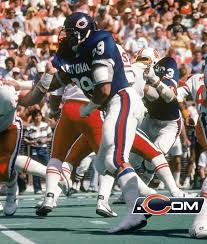 Professional football served chicago style. Dan Hampton At The 1982 83 Pro Bowl Dan Had 9 Sacks 3rd In The Nfl In 9 Games In 1982 At Dt He Was Pr Chicago Bears Football Bears Football Chicago Bears
