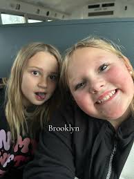 OnlyLeona (@onlyleona123)