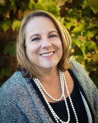 Susan Devine's Instagram, Twitter & Facebook