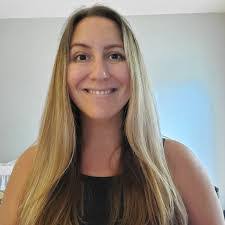 Tamra Hanson's Instagram, Twitter & Facebook