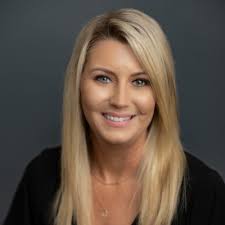 Today the new adventure starts as the Director of the Career Link Office @… 